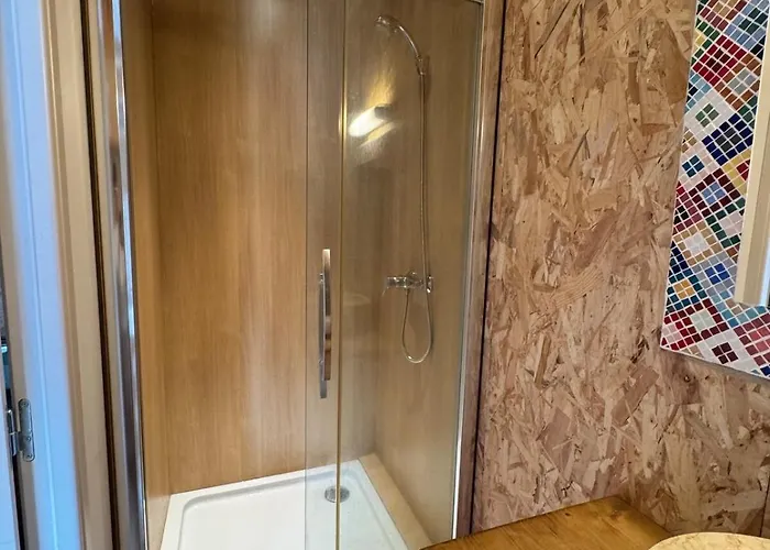 Pres De La Riviere *